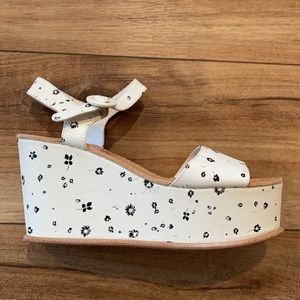 Black and white platforms